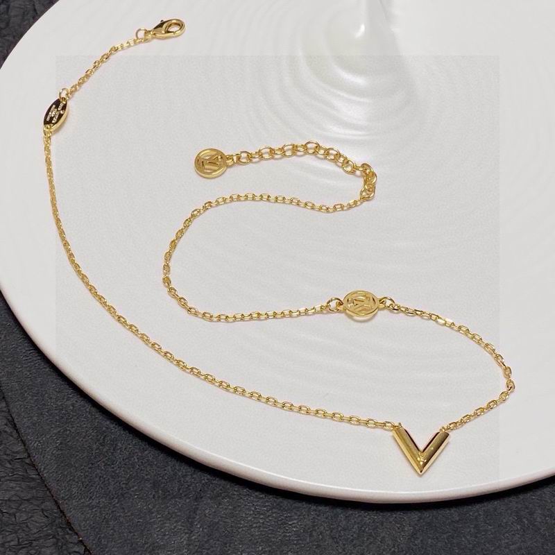 LV Necklace 03yxs197